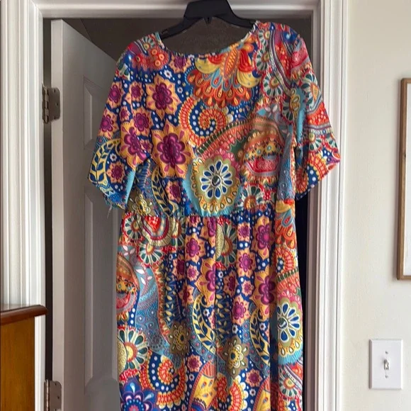 Red and Blue Puff Sleeve V-Neck Maxi Sundress - Picture 5 of 13